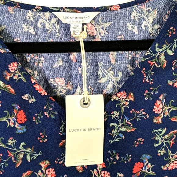 NWT Lucky Brand floral navy long-sleeve top - Picture 4 of 9